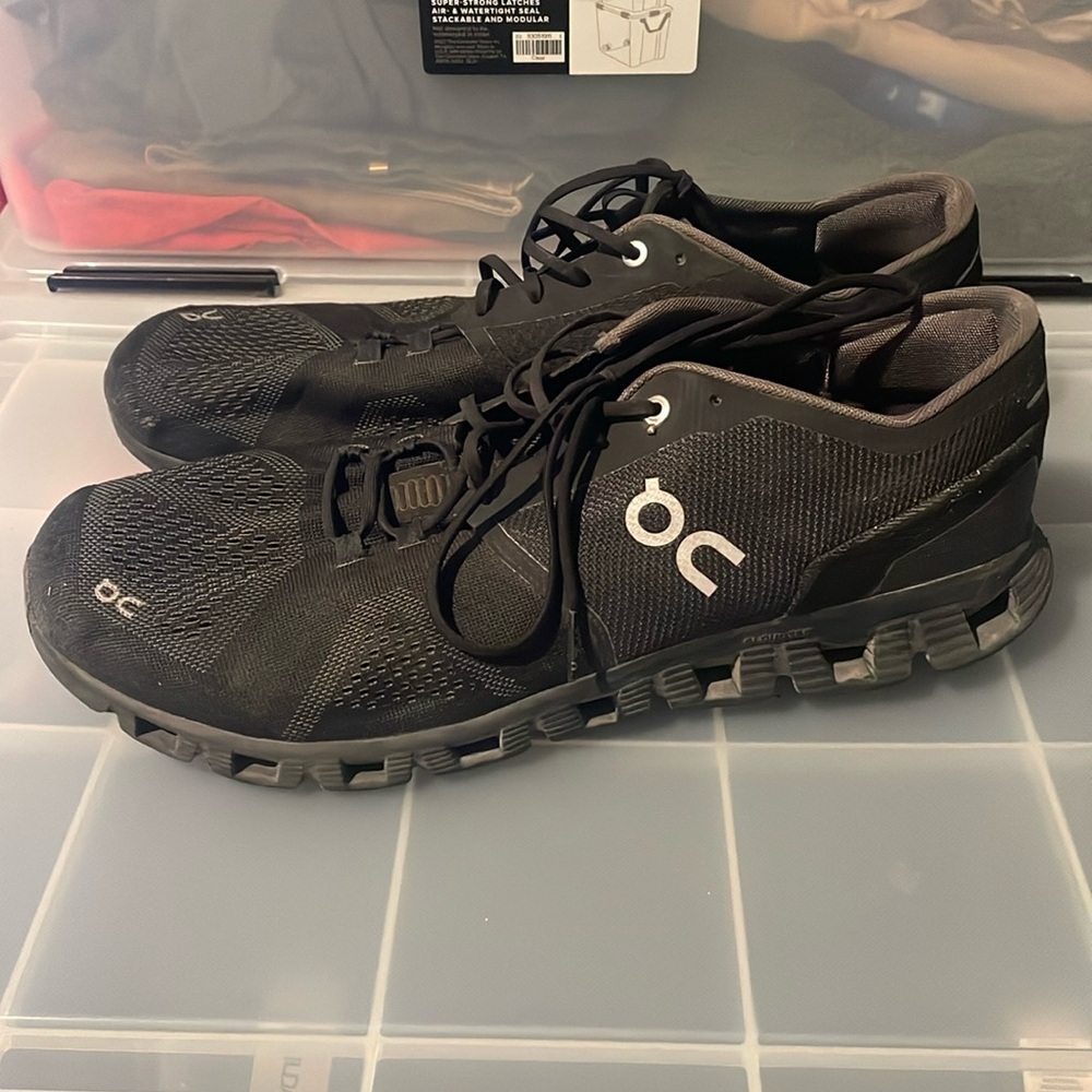 Men’s On shoes in black